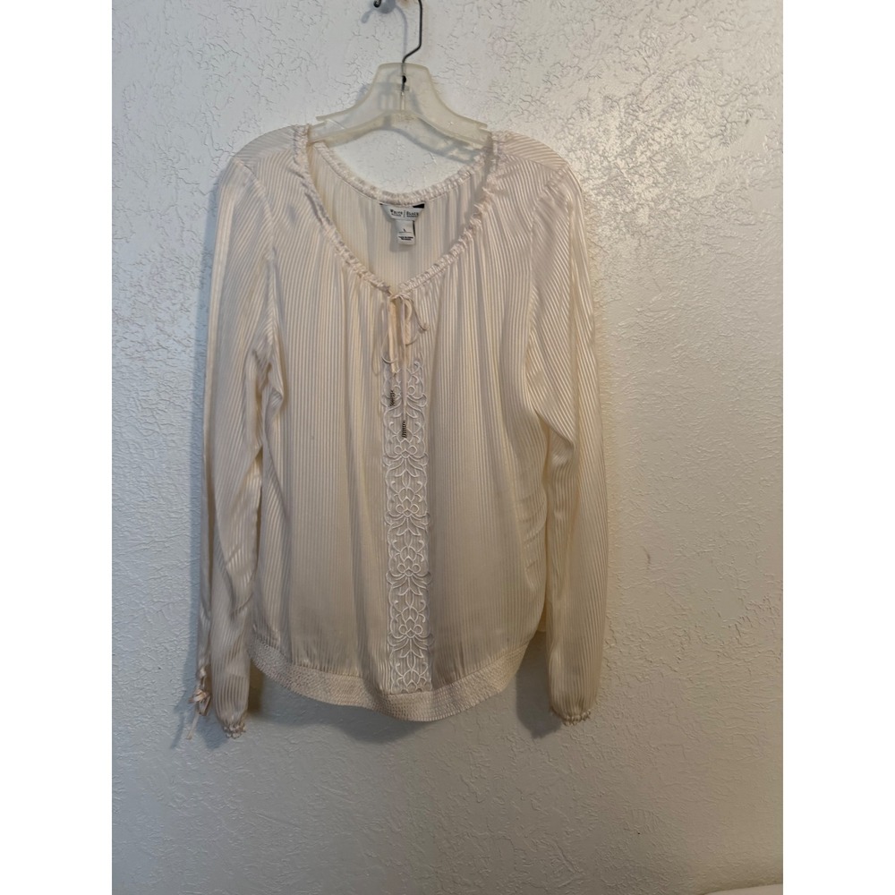 White House Black Market 100% Silk Pleated Embroidered Blouse Cream Ivory Large